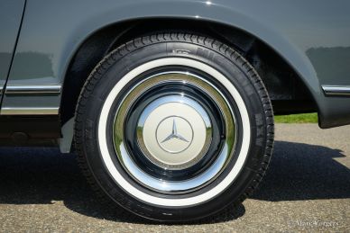 Mercedes-Benz 230 SL Pagode, 1967