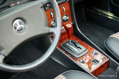 Mercedes-Benz 280SL (R107), 1985