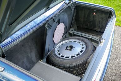 Mercedes-Benz 300 SL (R107), 1986