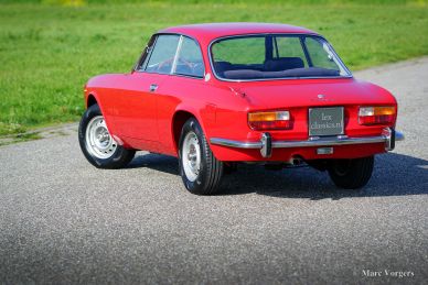 Alfa Romeo Giulia GT 1300 Junior, 1975