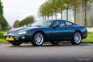 Jaguar XKR, 2002