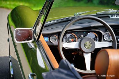 MG MGB roadster, 1975