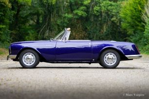 Facel-Vega-Facellia-Cabriolet-1961-Dark-Blue-Bleu-Fonce-Metallic-02.jpg