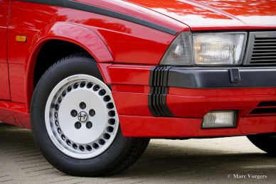 Alfa Romeo 75 3.0 V6 America, 1988