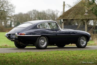 Jaguar E-type 4.2 Litre S1 FHC, 1965