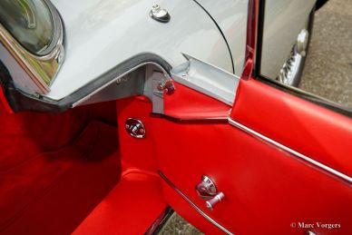 Jaguar E-type 4.2 Litre FHC, 1966