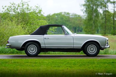 Mercedes-Benz 230 SL (W113), 1964