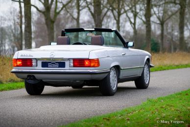 Mercedes-Benz 280SL (R107), 1985