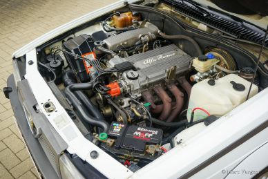 Alfa Romeo 75 2.0 Twin Spark, 1988