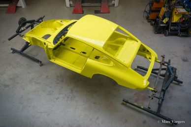 Porsche 911 2.0 SWB 1968 body restoration