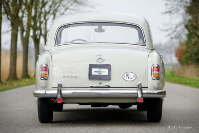 Mercedes-Benz 220 S (W180), 1958