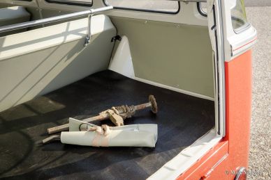 Volkswagen T1 Samba bus, 1963