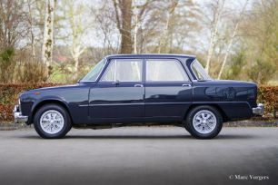 Alfa-Romeo-Giulia-1300-TI-1966-Dark-Grey-Dunkel-Grau-Gris-Fonce-02.jpg