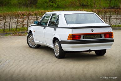 Alfa Romeo 75 2.0 Twin Spark, 1988