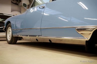 Citroën DS Convertible body restoration