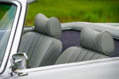 Mercedes-Benz 230 SL (W113), 1964