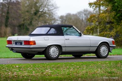 Mercedes-Benz 280SL (R107), 1985