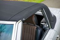 Mercedes-Benz 280SL (R107), 1985