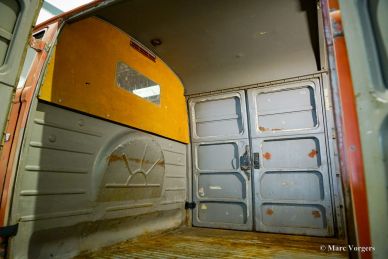 Volkswagen VW T1 Transporter | Bus restoration object, 1961