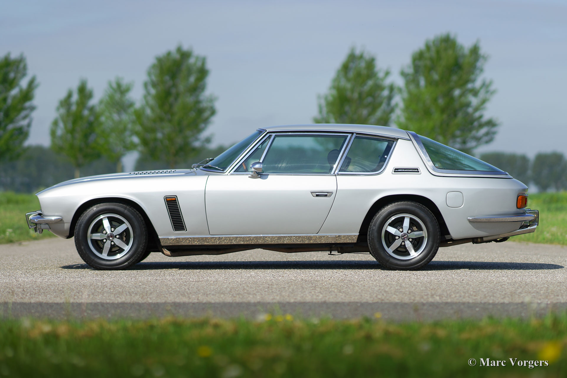 jensen-interceptor-02.jpg